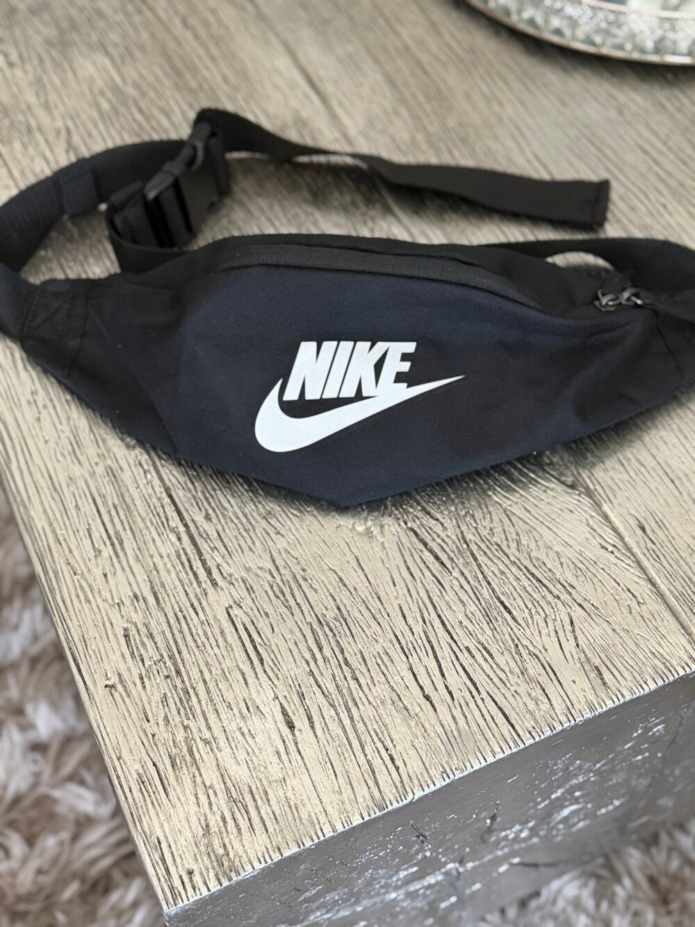 Never Worn Nike Fanny Pack